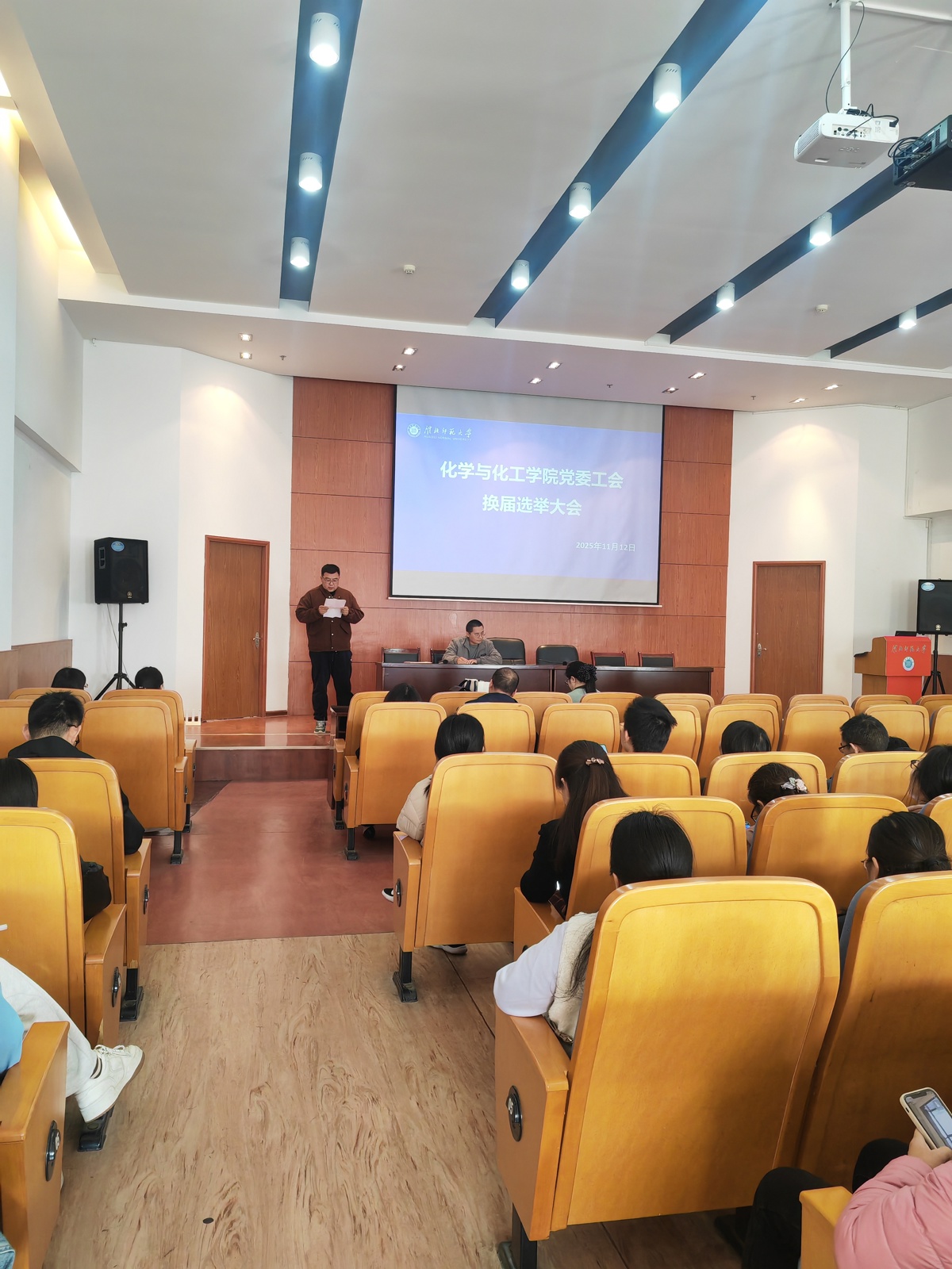 538b2c1809124f9f87218b41d1fb1c26.jpg 538b2c1809124f9f87218b41d1fb1c26.jpg